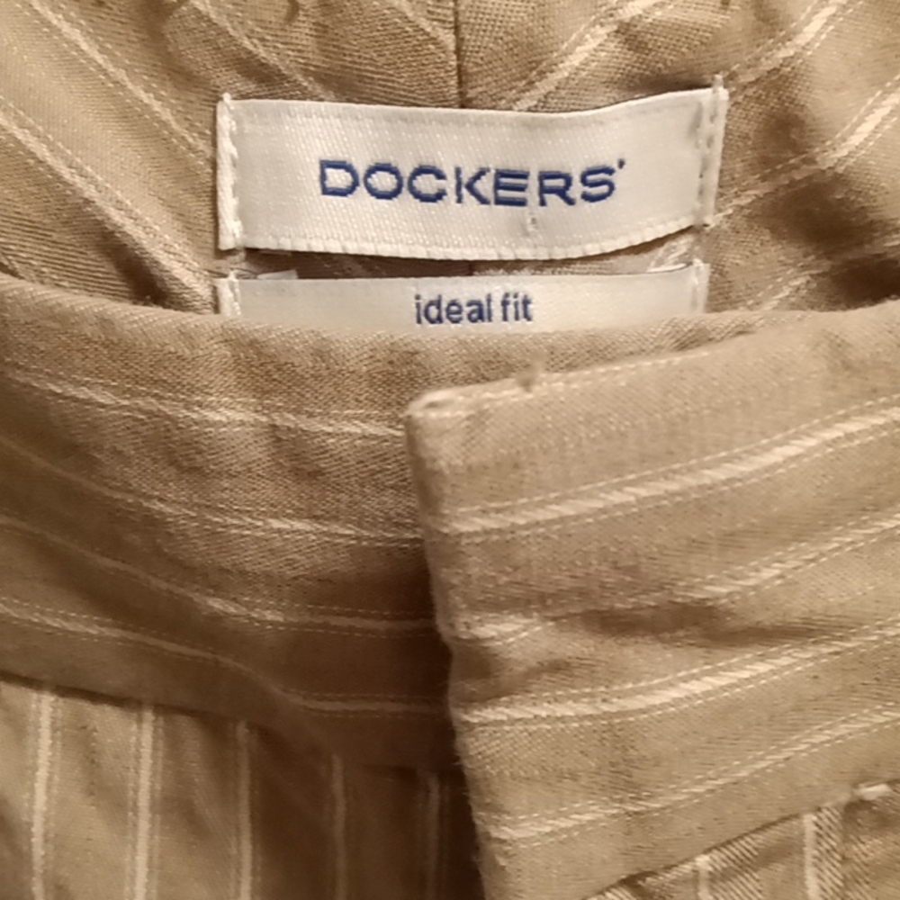 FINAL PRICE DOCKERS' ideal fit mid rise taupe & beige striped Capri pants 14